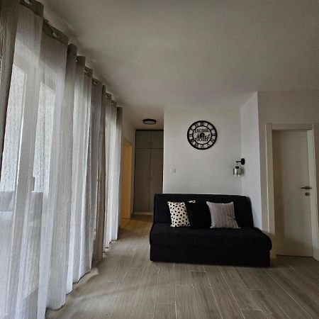 Jandom Apartment Malinska Exterior photo